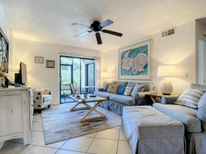 Lovely 1 bedroom 1 bath condo located within walking distance to car free beach. SC158